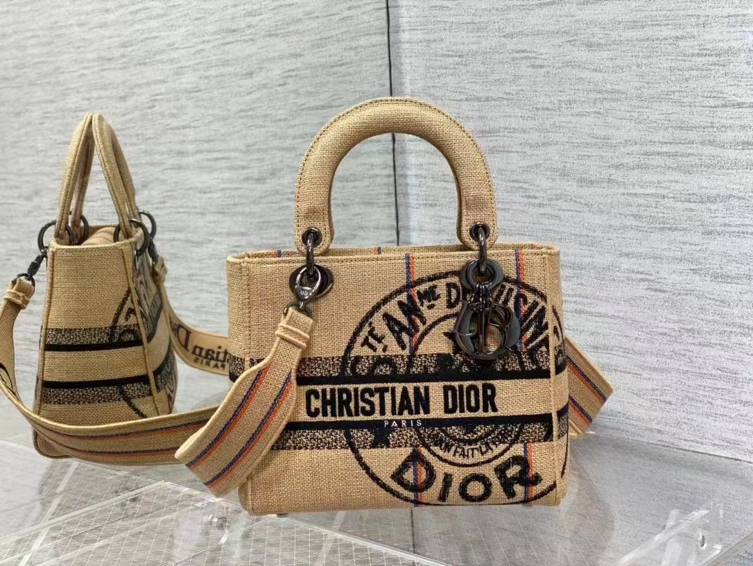 Lady_Diro_Handle_Bag-24C