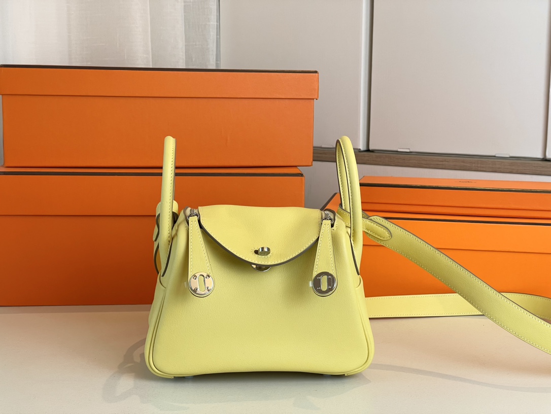 Hermes_Lindy_19-Togo_Lea