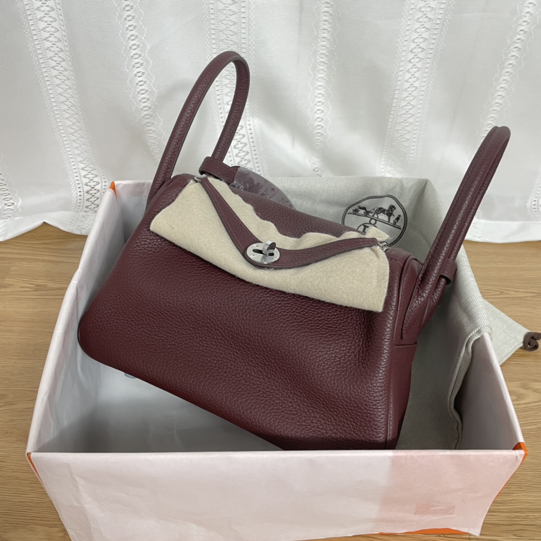 Hermes_Lindy-TC_Leather-