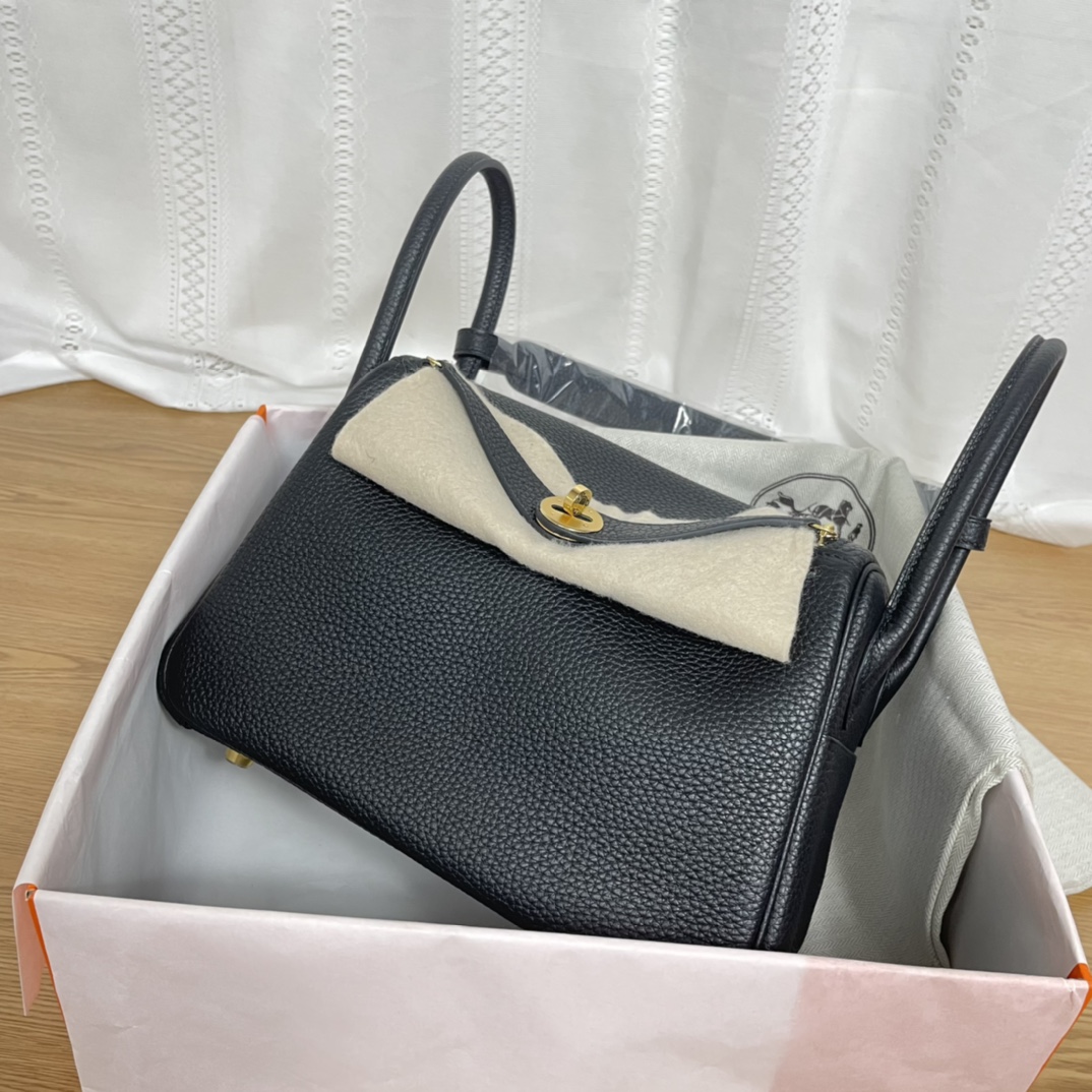 Hermes_Lindy-TC_Leather-