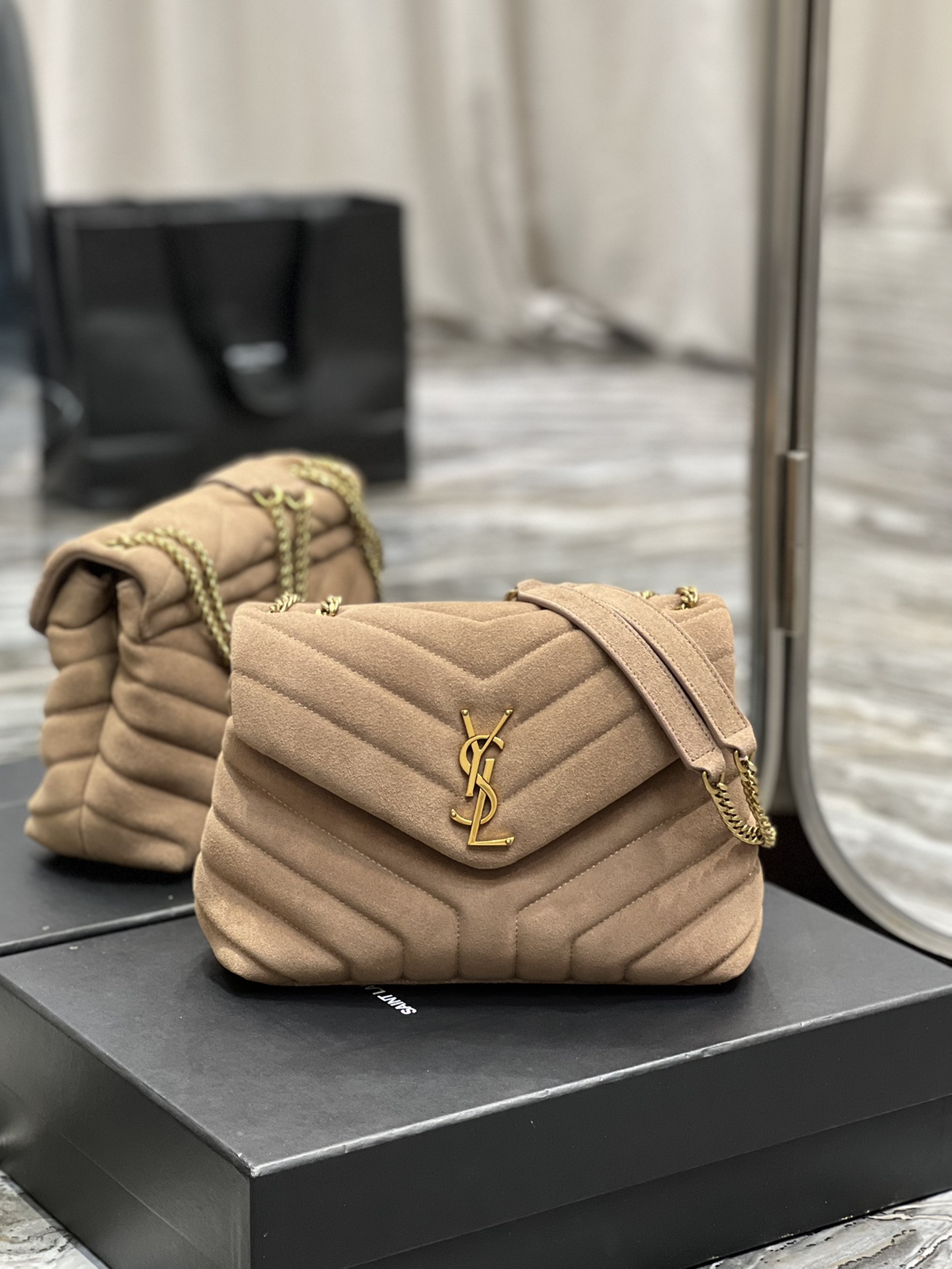 YSL_LouLou_Bag-_25_17_9C