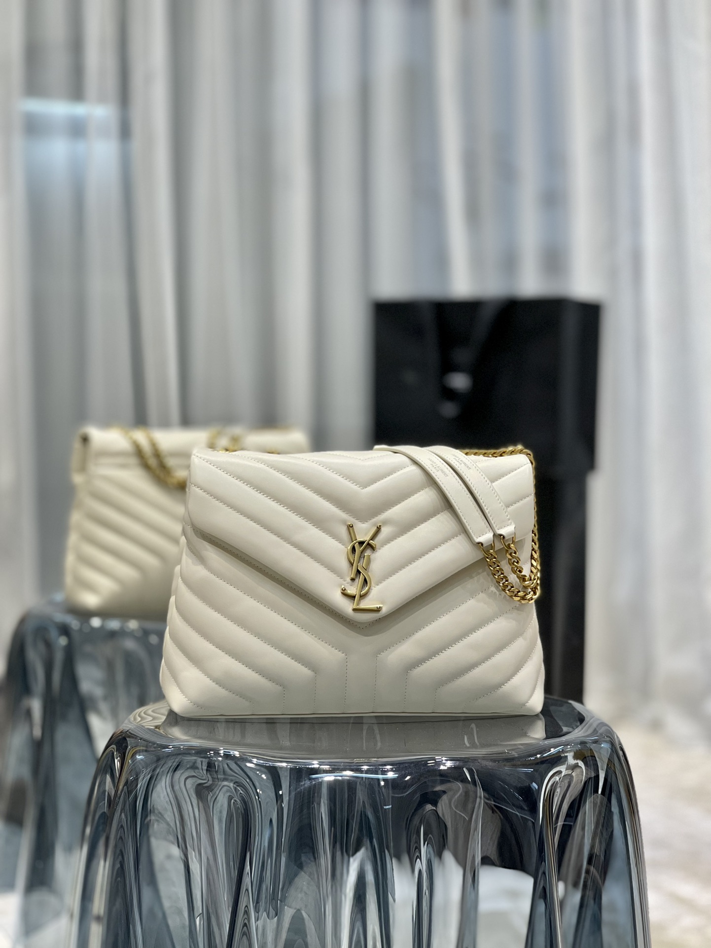 YSL_Large_LouLou_Bag-32_