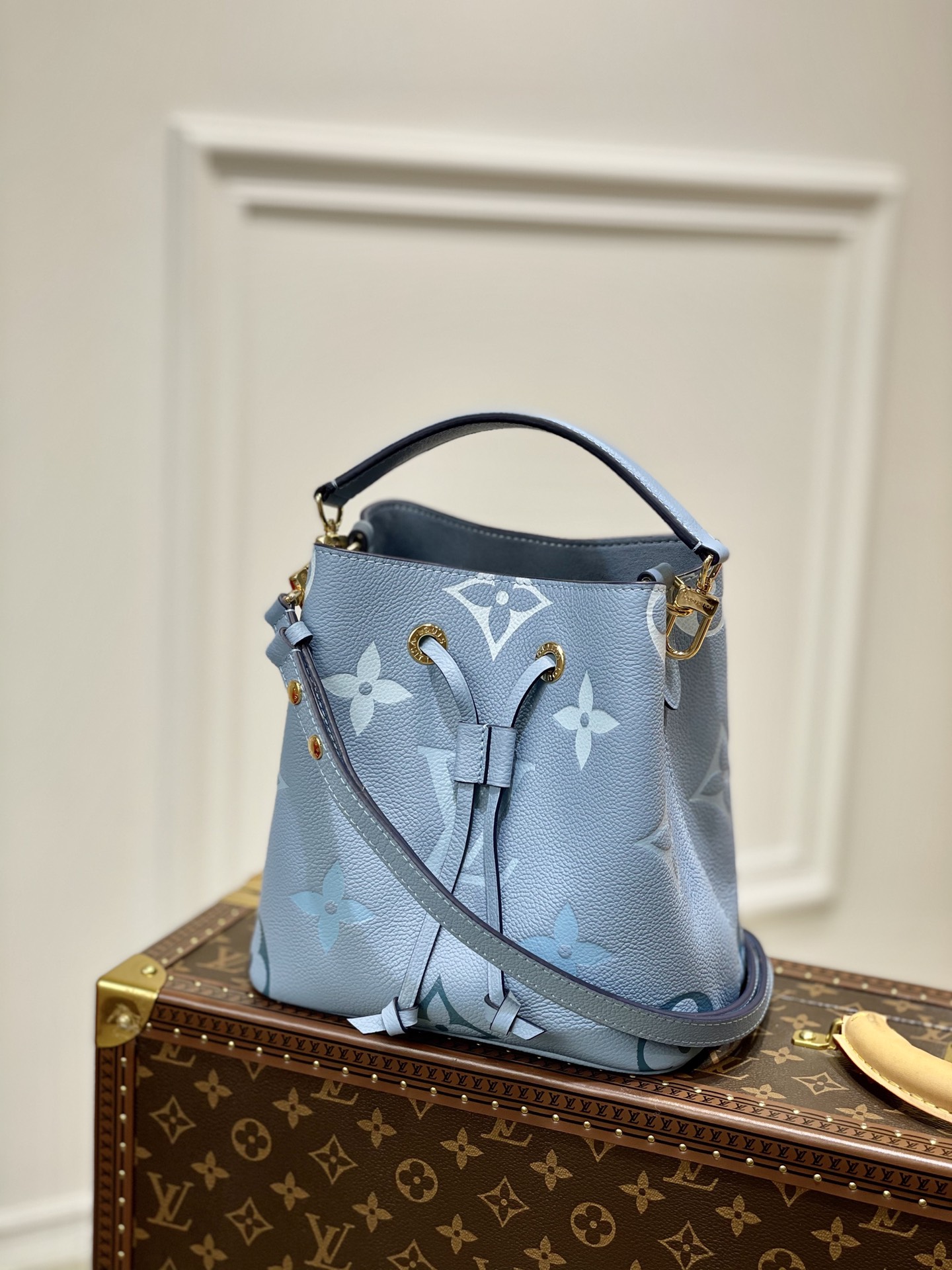 Louis_Vuitton_M45709_Neo