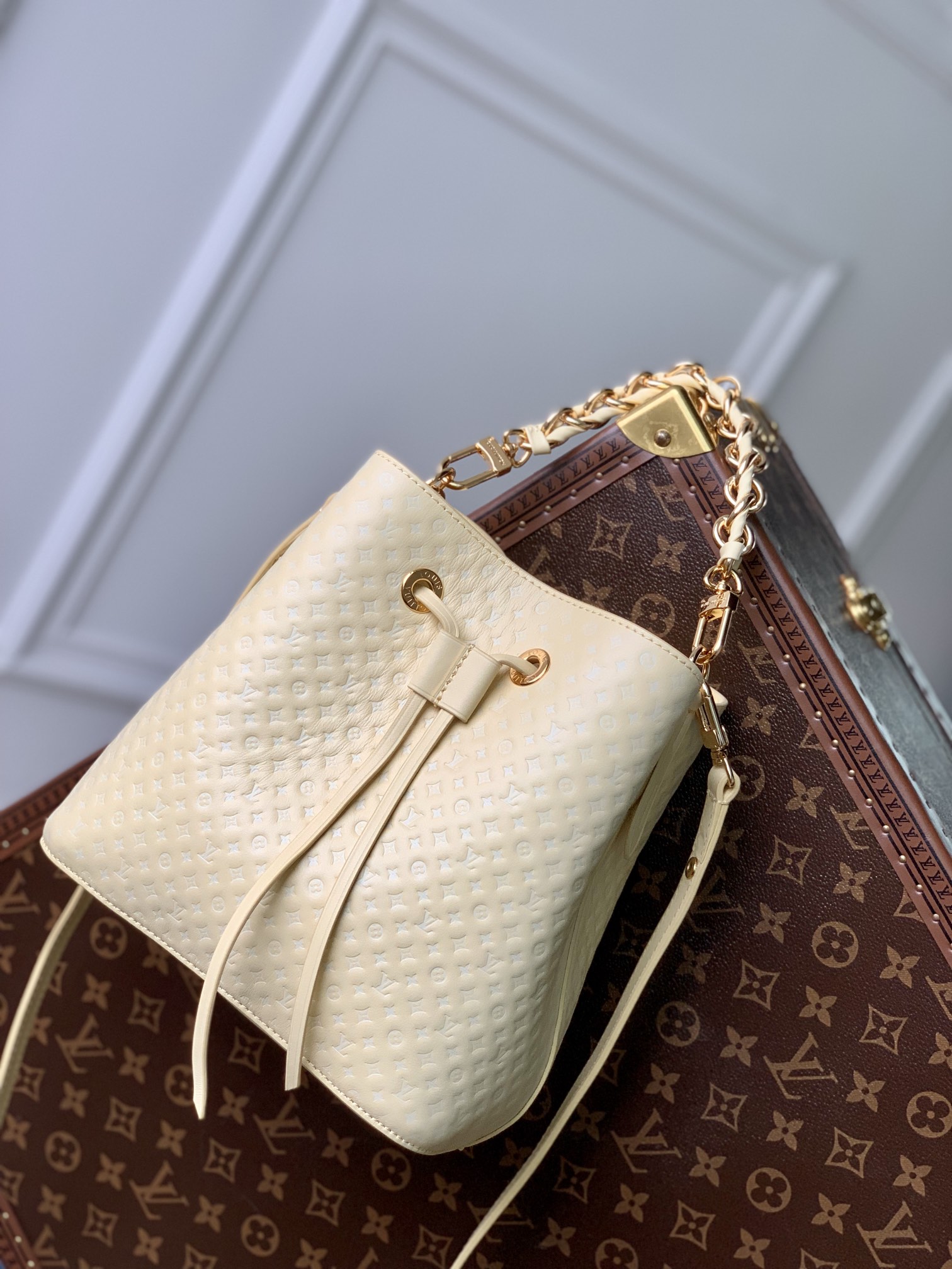 Louis_Vuitton_M22599_Neo