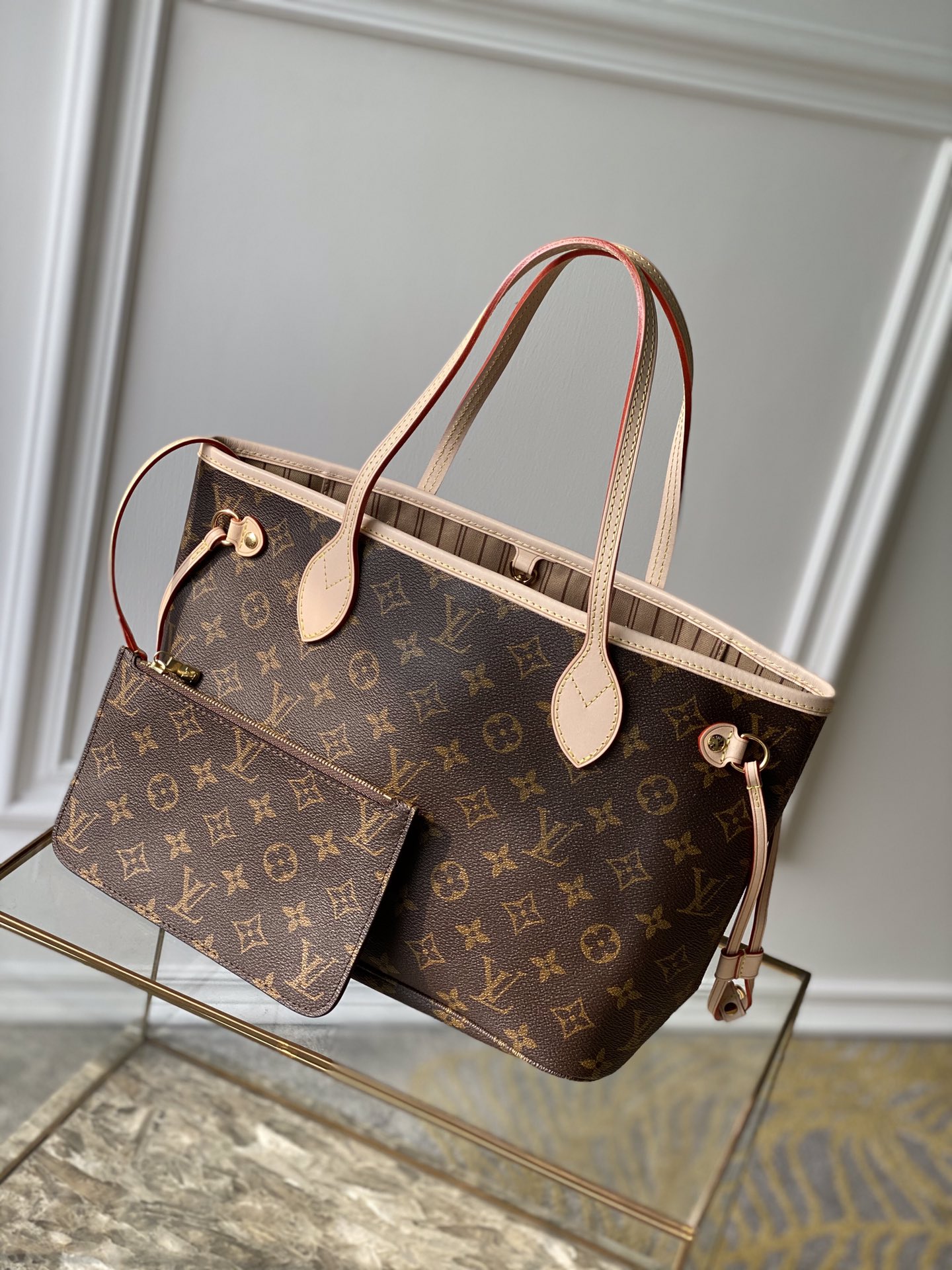 Louis_Vuitton_Neverfull_