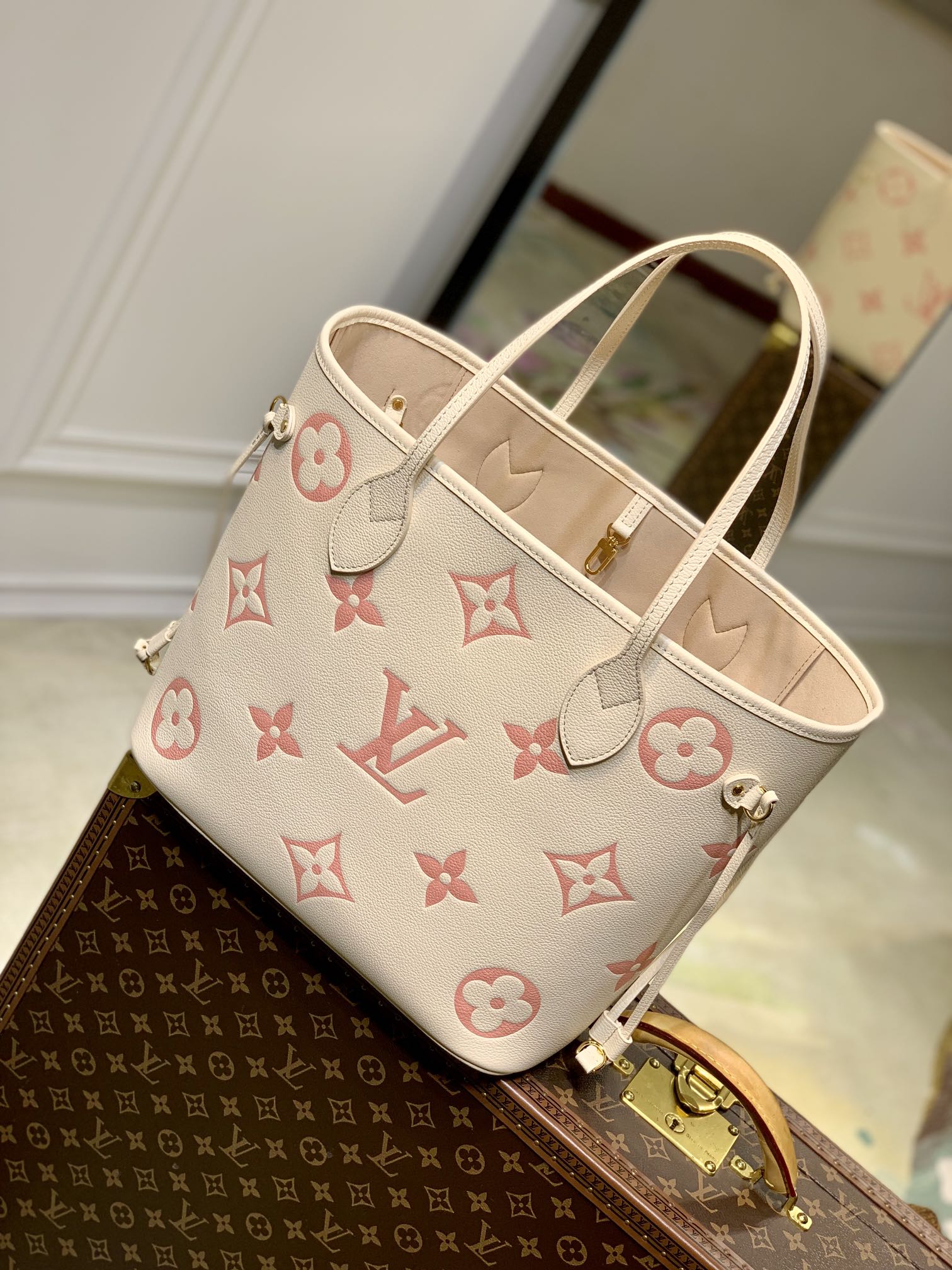 Louis_Vuitton_Neverfull_