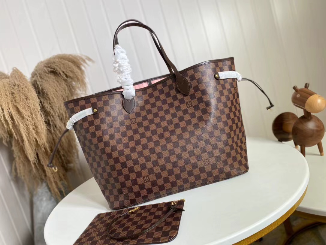 Louis_Vuitton_Neverfull_