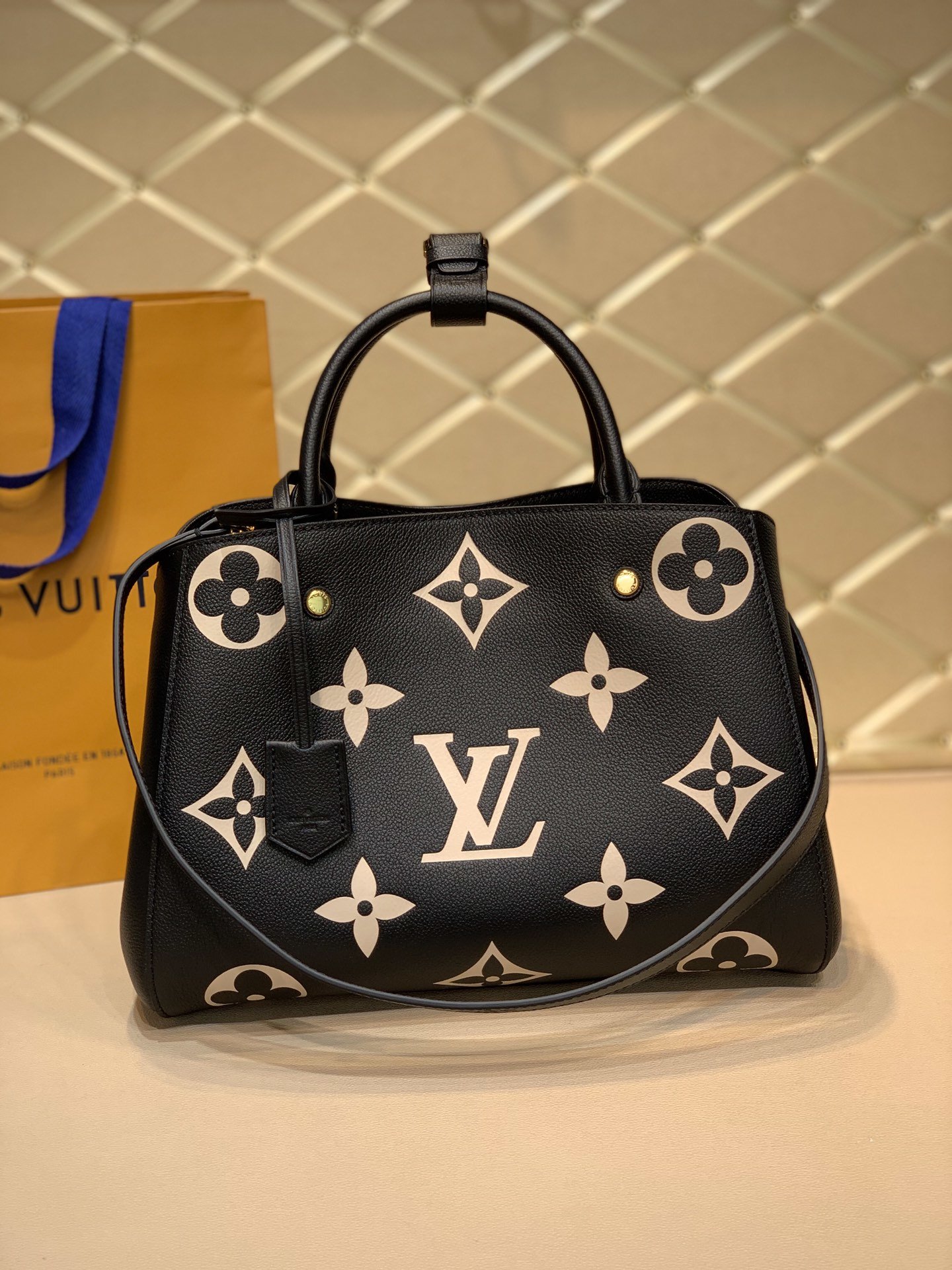 Louis_Vuitton_Montaigne_