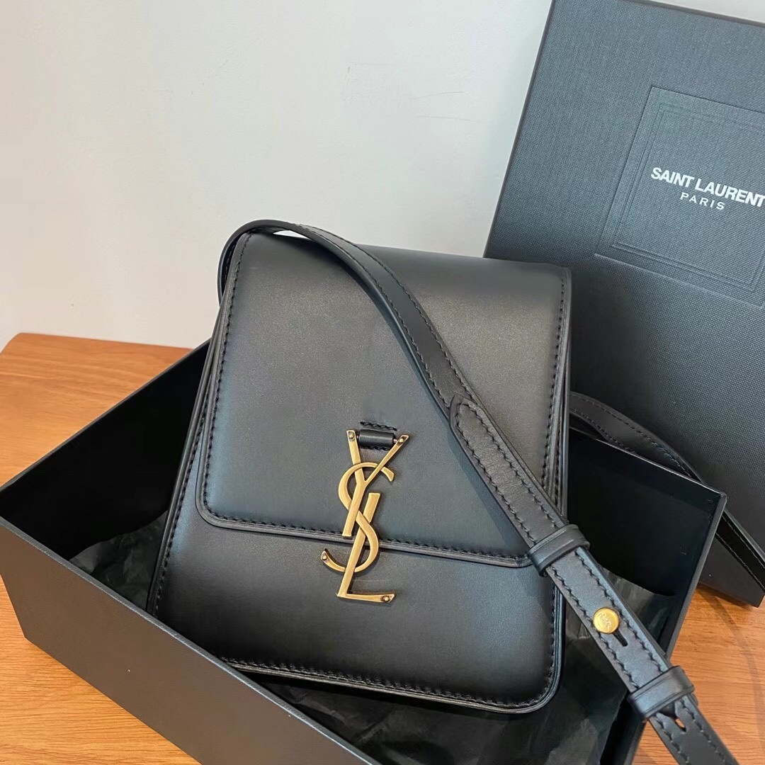 YSL_Kaia_North_South_Sat