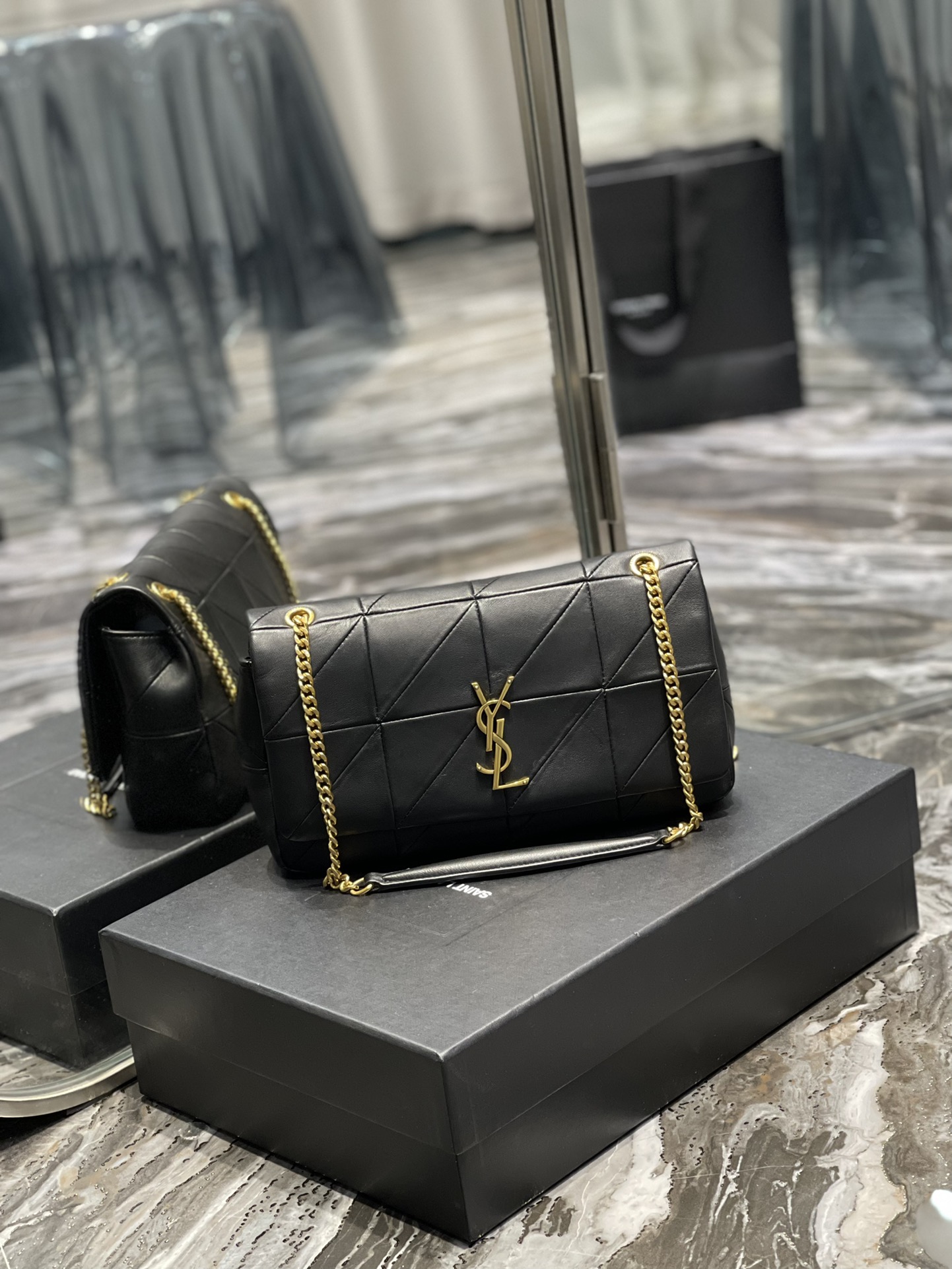 YSL_Jamie_Bag-25x15x7.5C