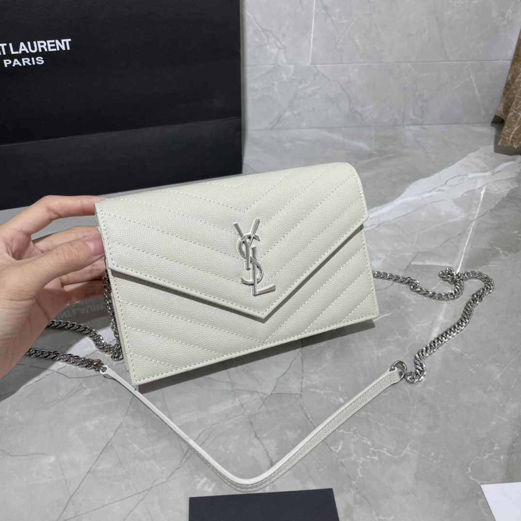 YSL_Woc_Chain_Bag-19×11.