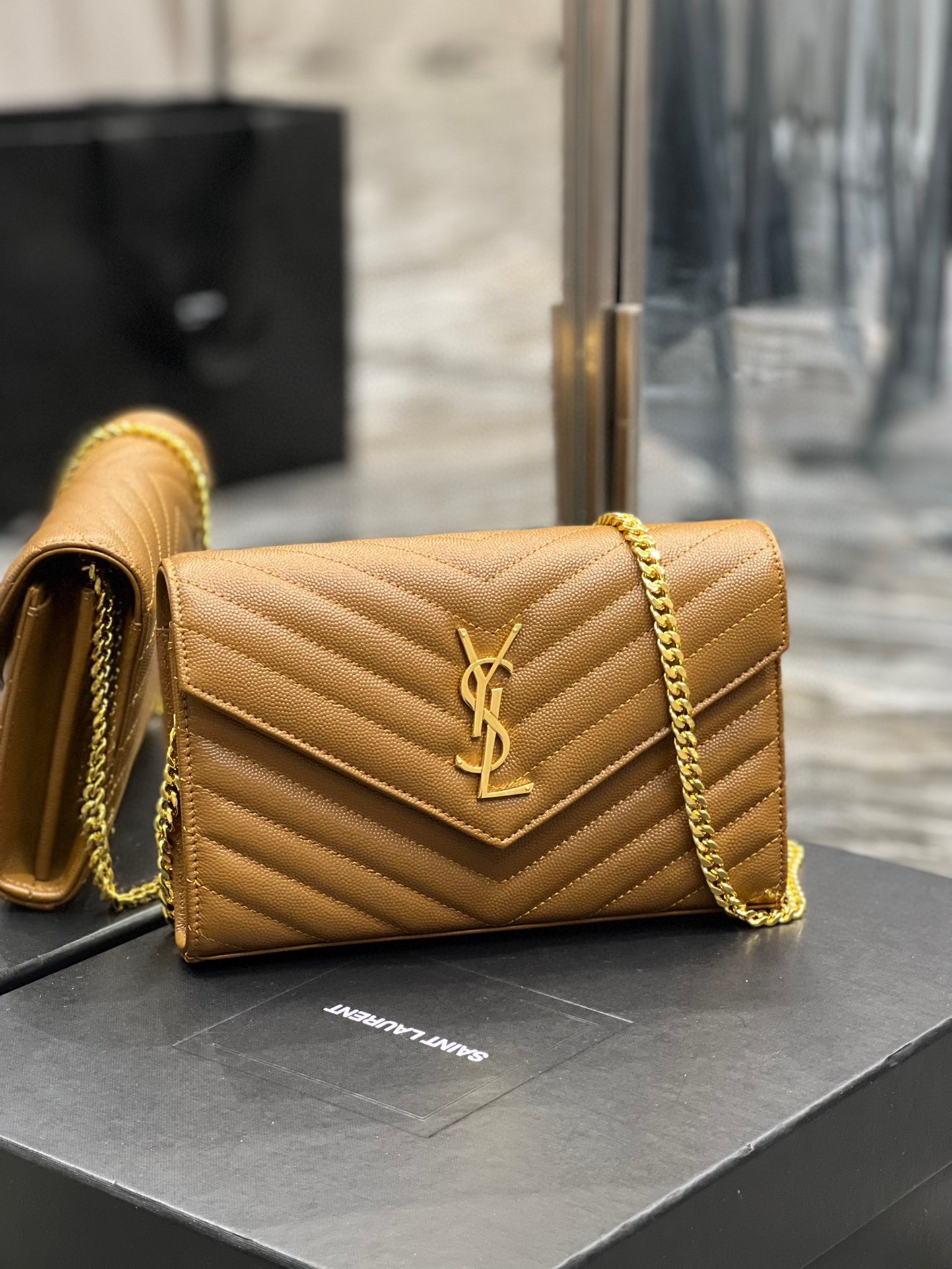 YSL_Woc_Chain_Bag-22.5x1