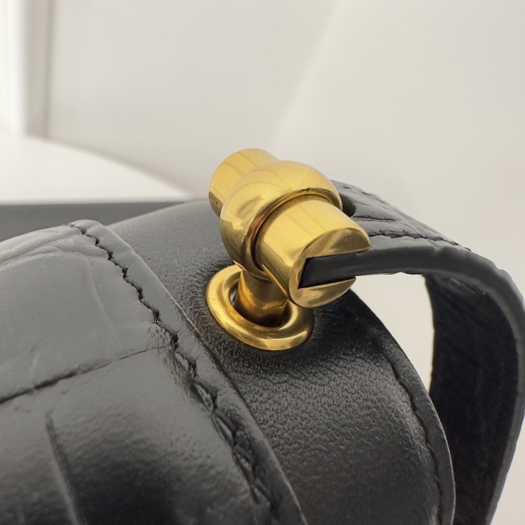 YSL_Gaby_Bag-20×14.5x5CM