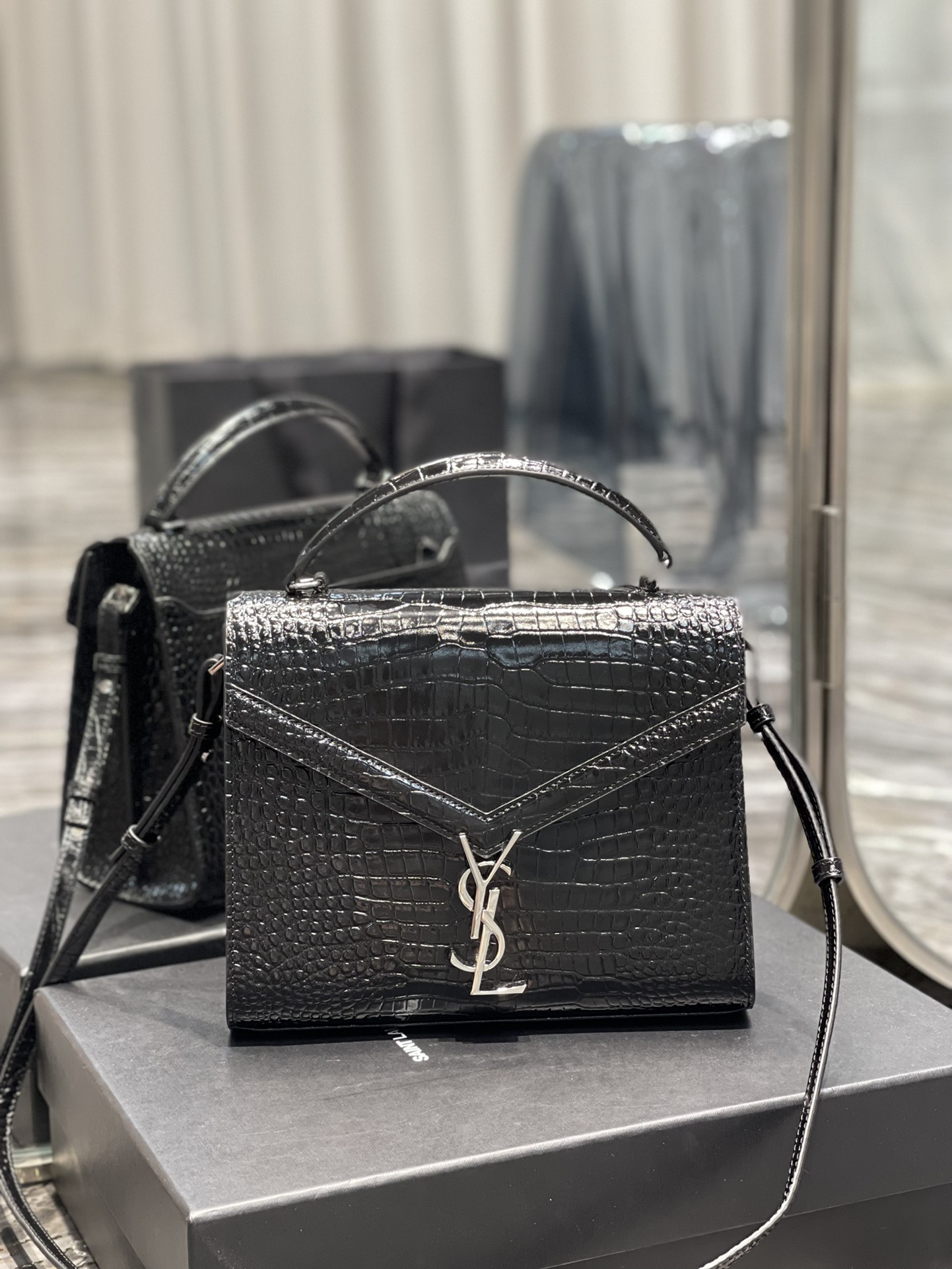 YSL_Cassandra_Bag-24.5×2