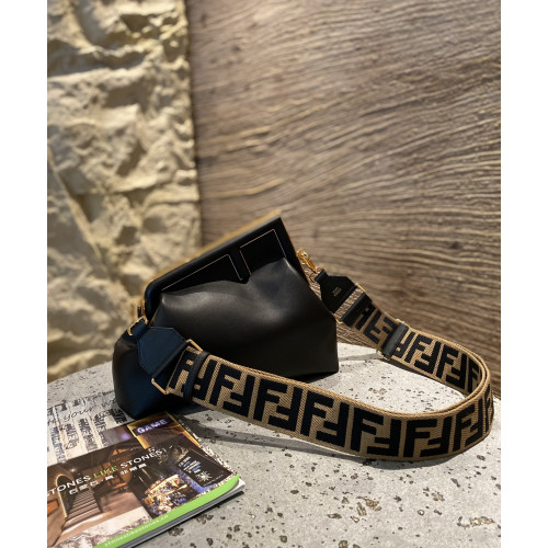 Fendi_First_Bag-26_18_9.