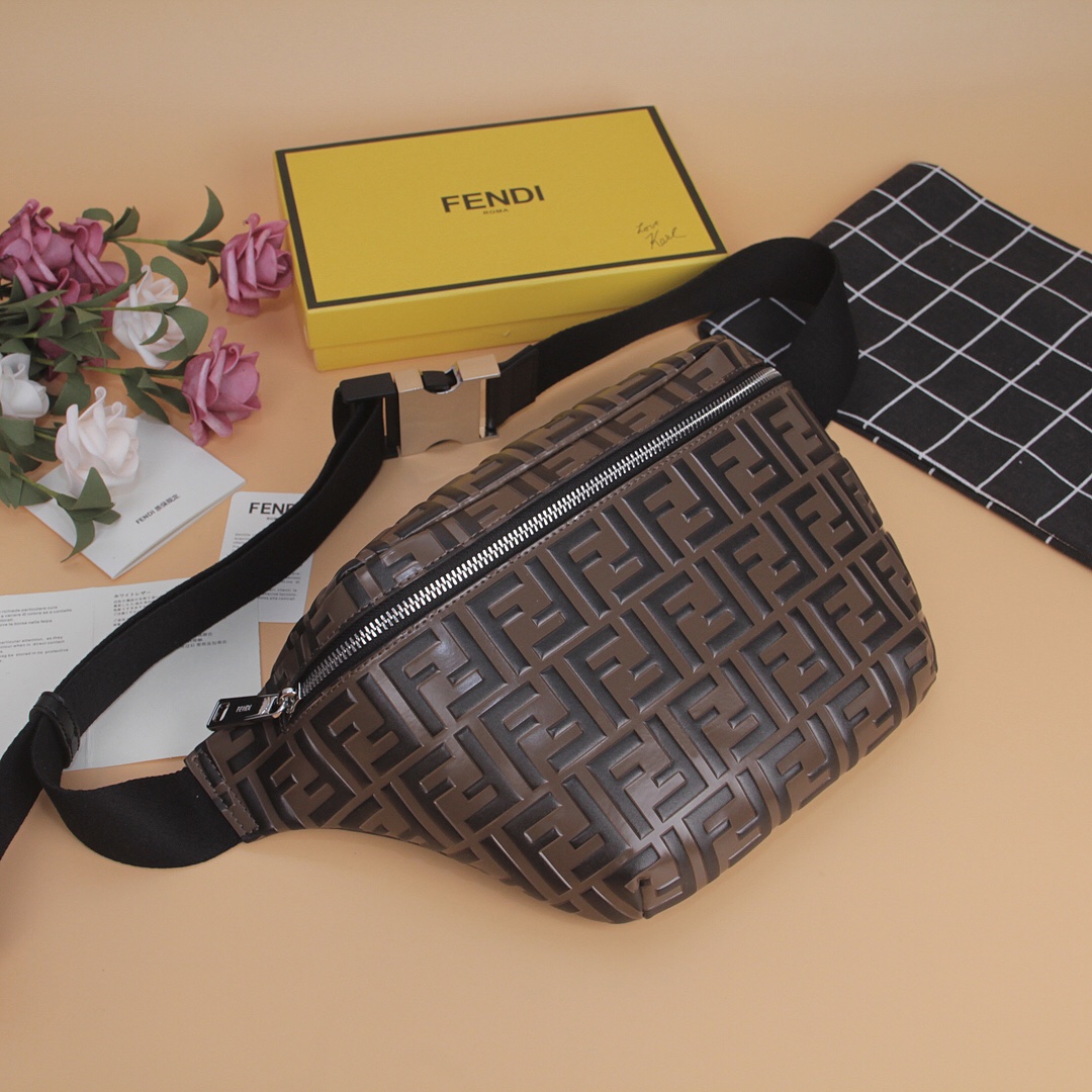 Fendi_Waist_Bag-18_20_7C