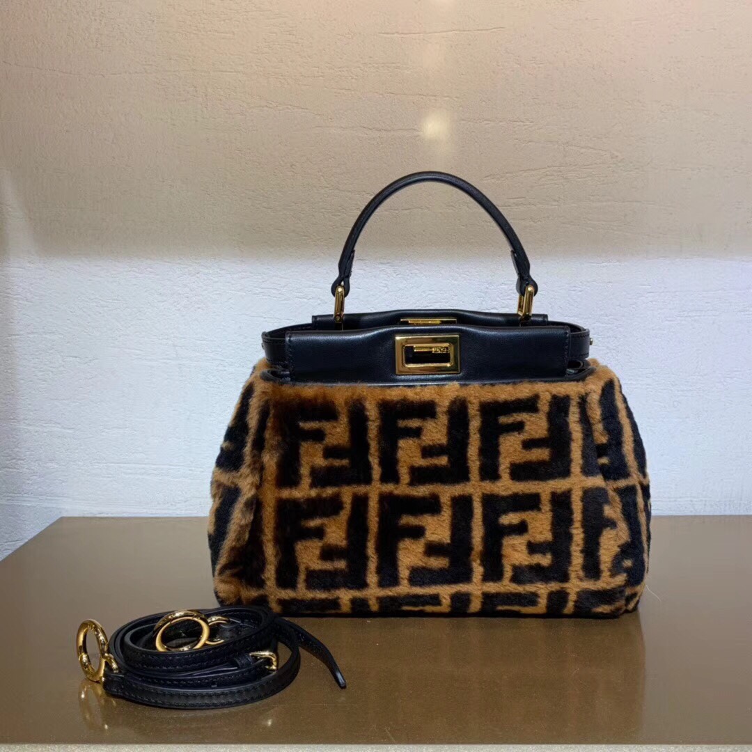 Fendi_Peekaboo_Handbags-