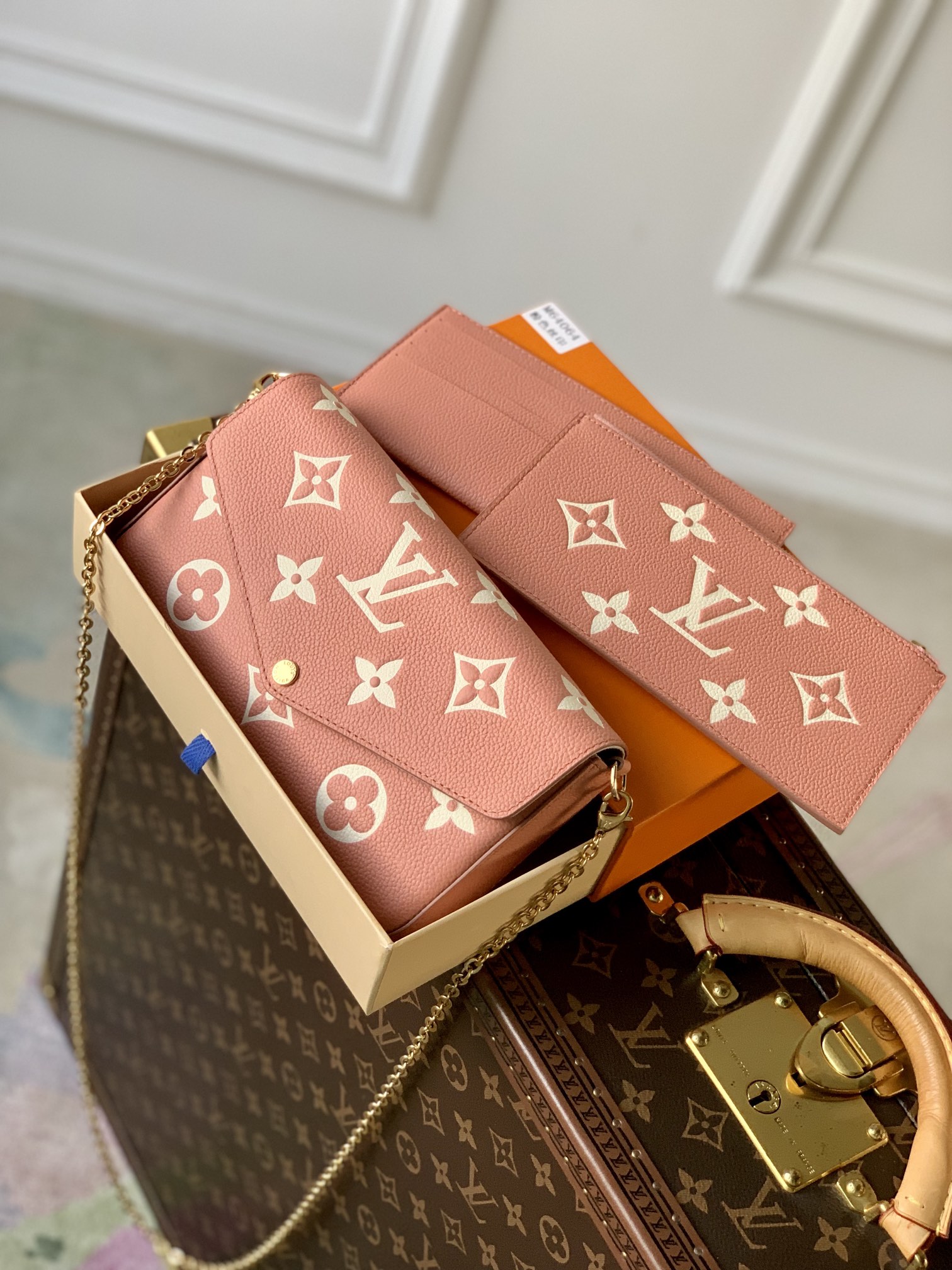 Louis_Vuitton_Pochette_F