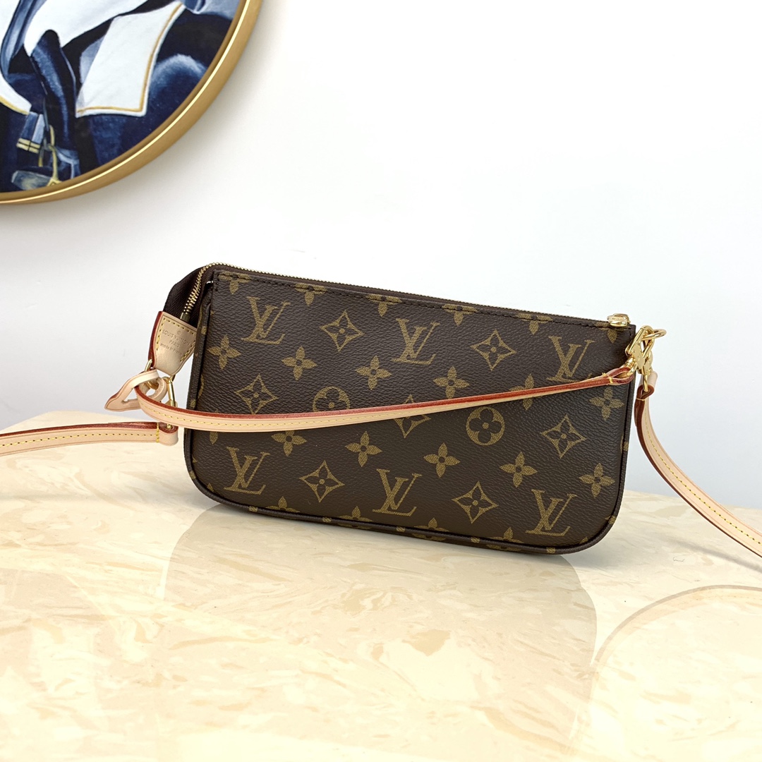 Louis_Vuitton_Pochette_A