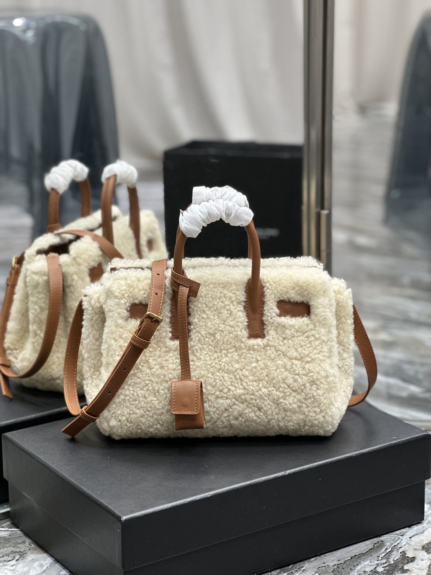 YSL_Sac_De_Jour-22x18x11