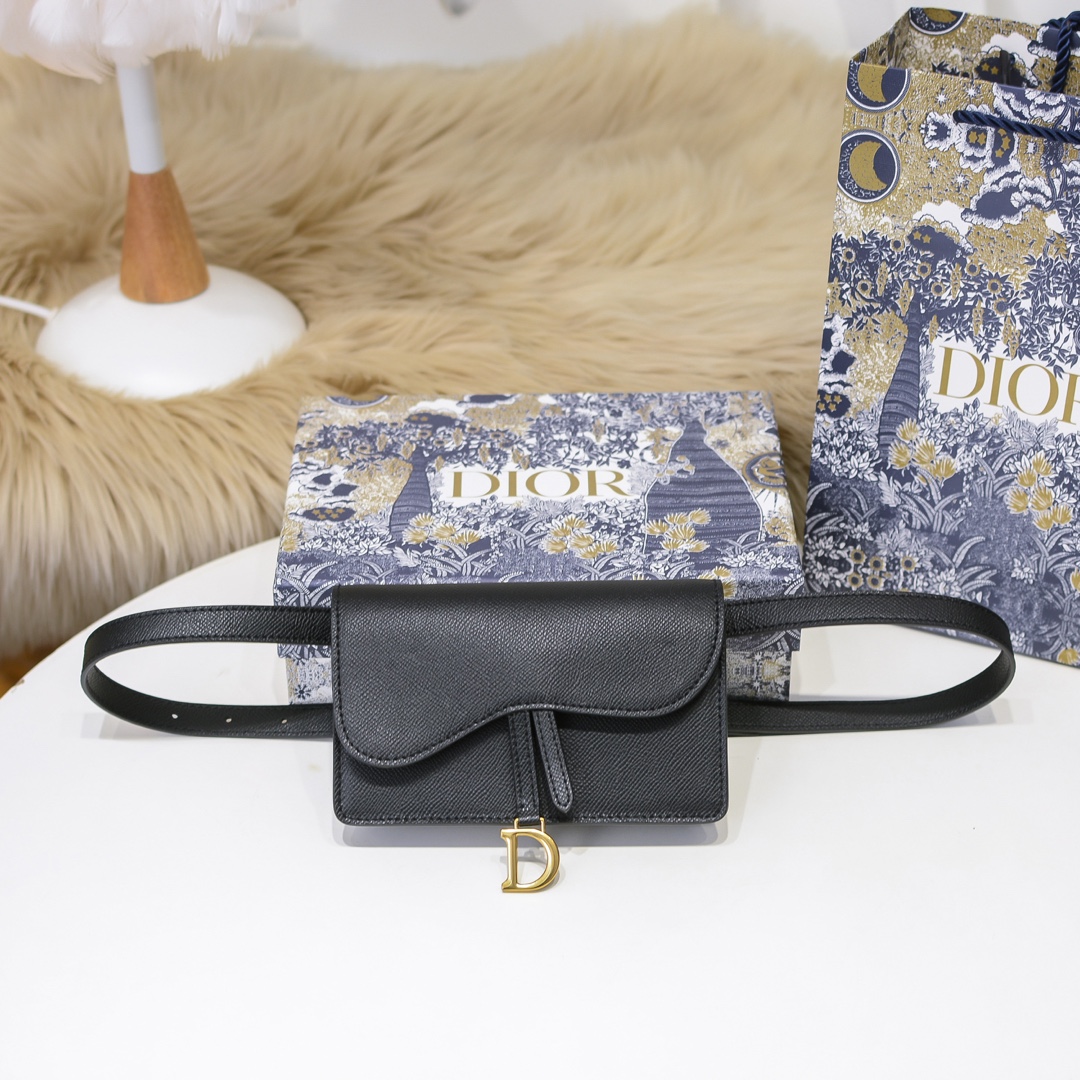 Diro_Saddle_Bag-18.5x11x