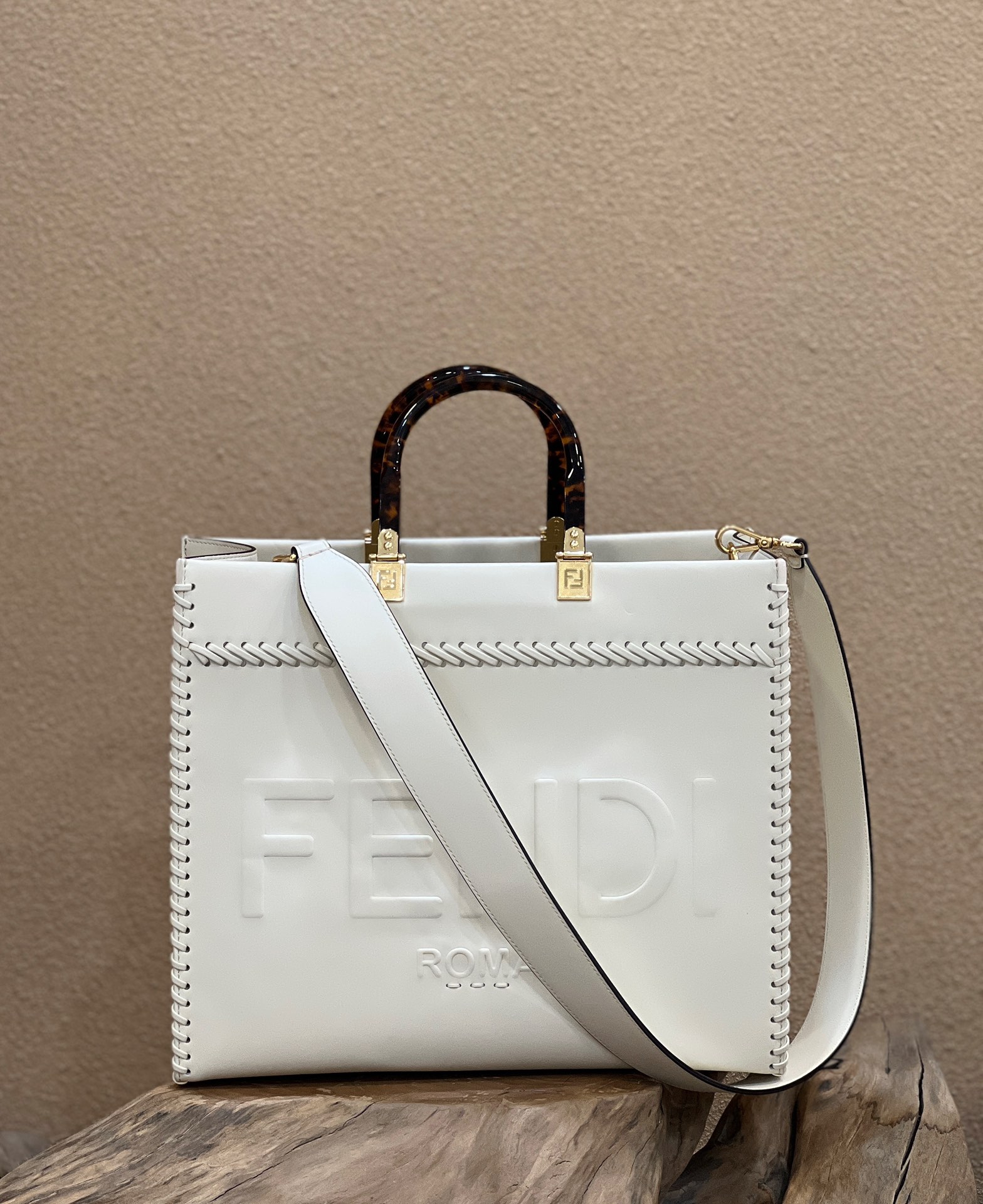 Fendi_Tote-36_17_31CM