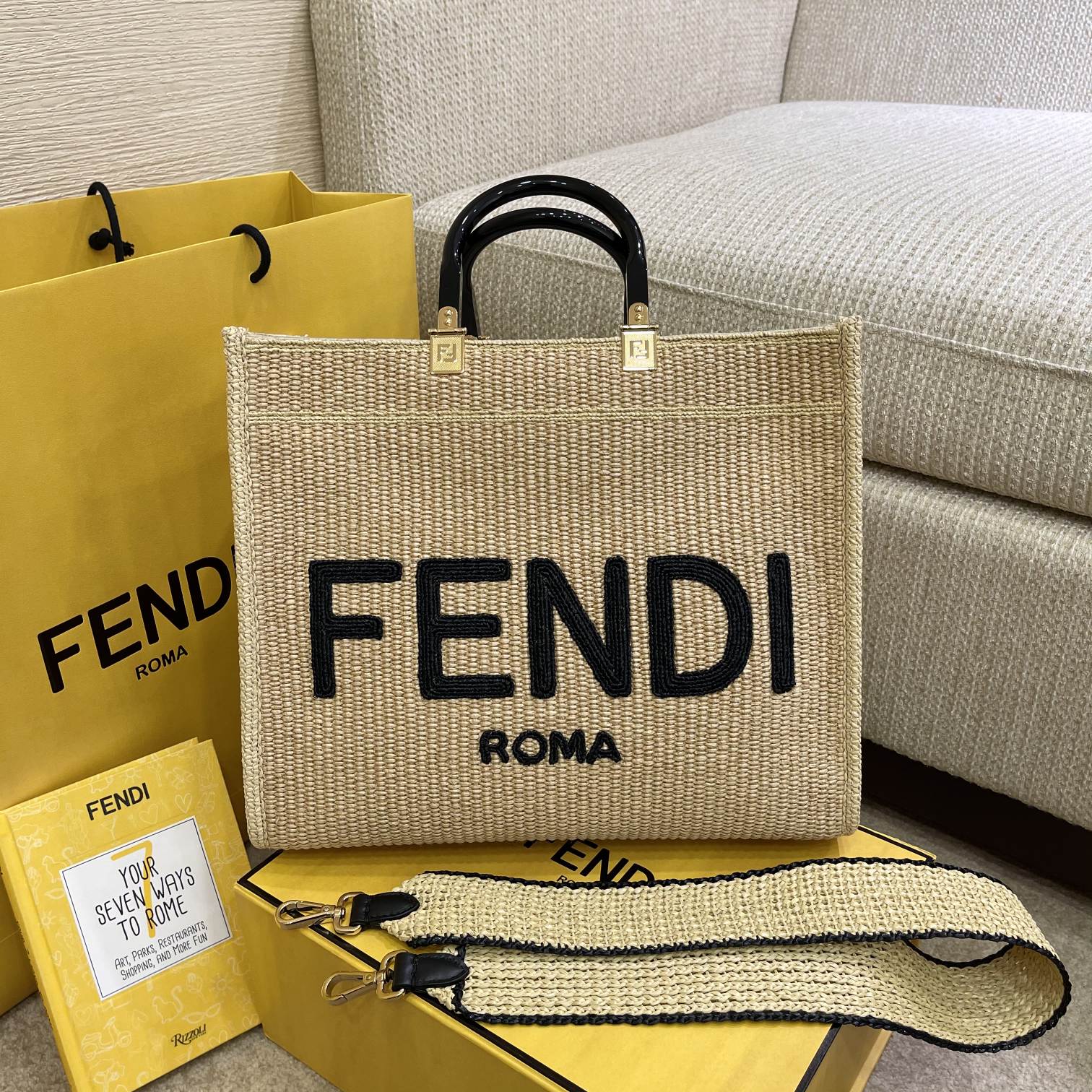 Fendi_Sunshine_Tote-31x1