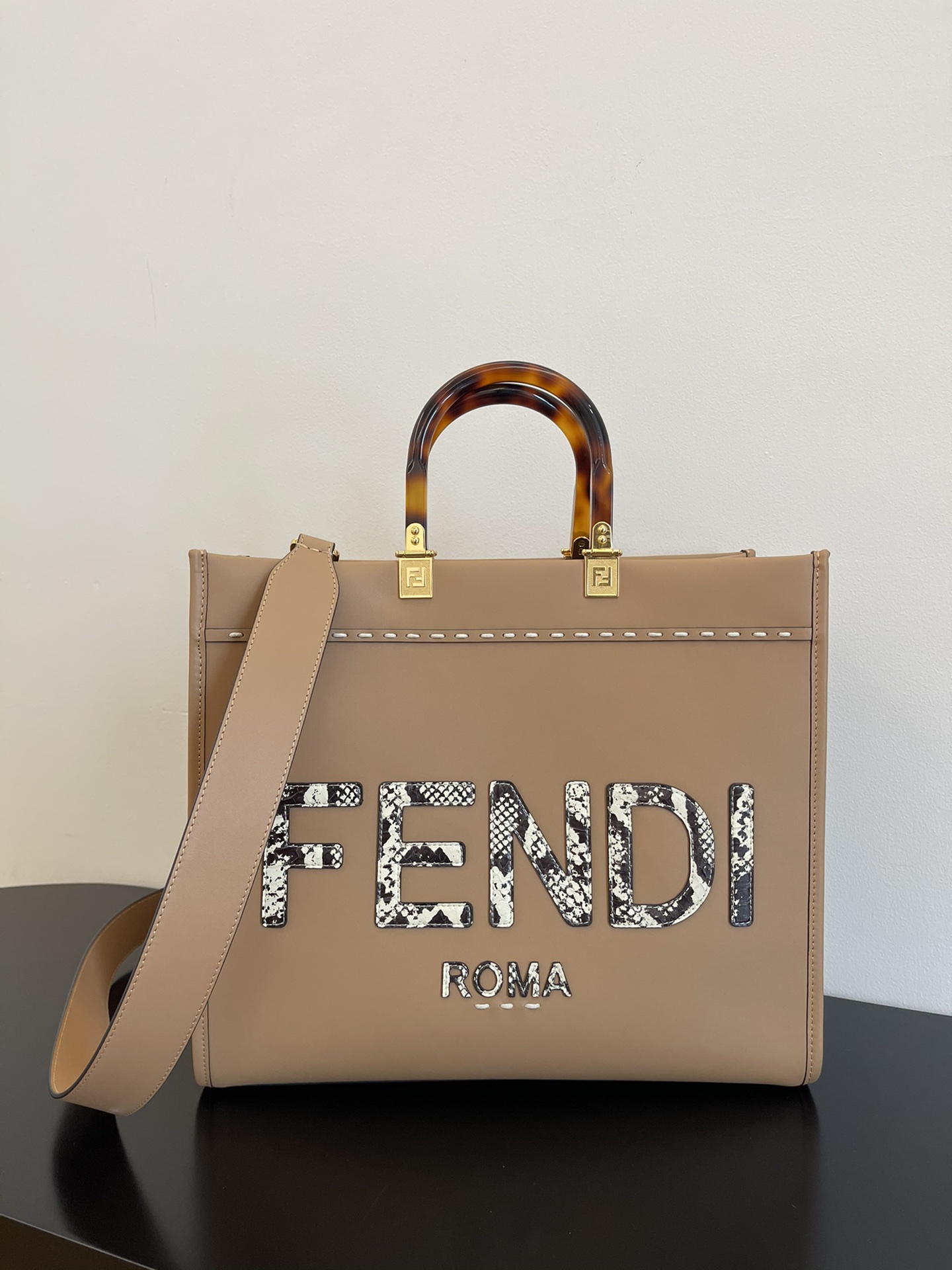Fendi_Vintage_Handbags-3