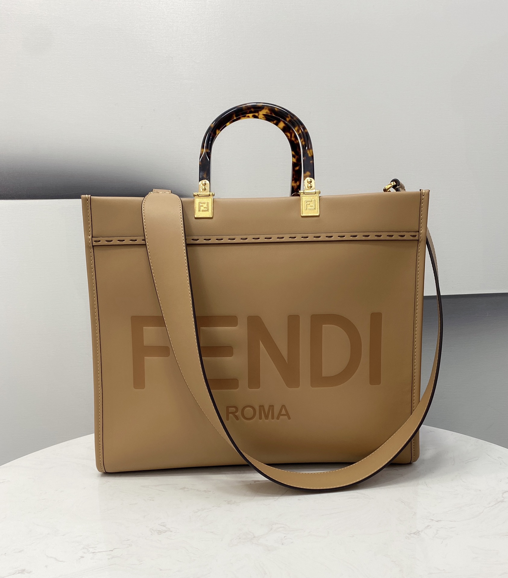 Fendi_Vintage_Handbags-3