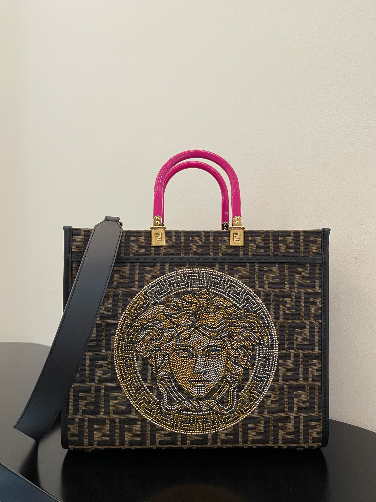 Fendi_Versace_Tote-36_17