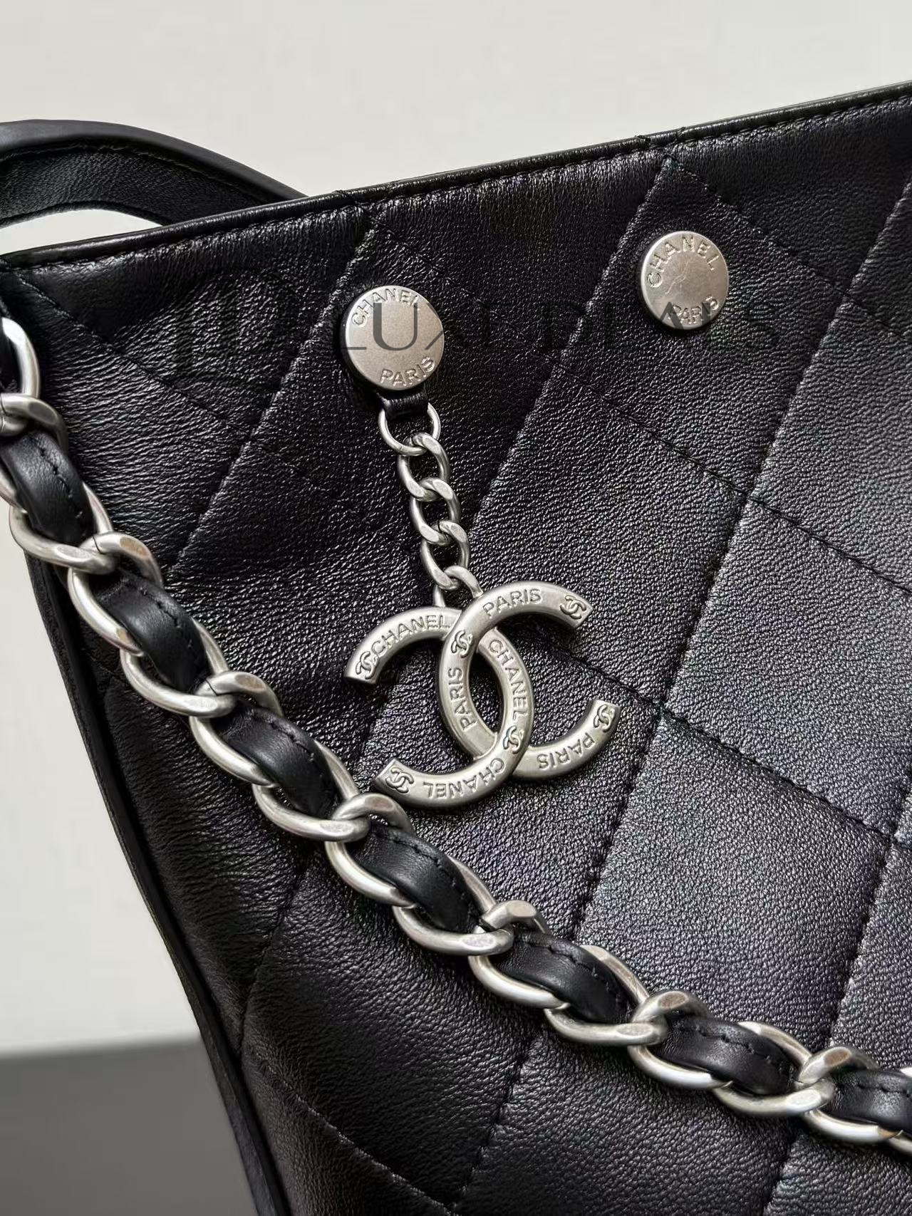 CH@NEL_25P_HOBO_BUCKET_B