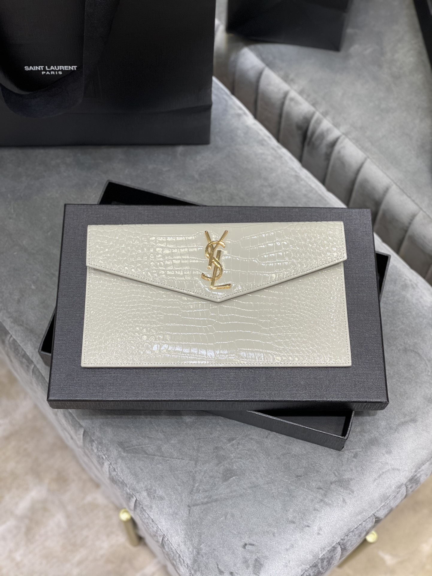YSL_Uptown_Wallet-27×16×