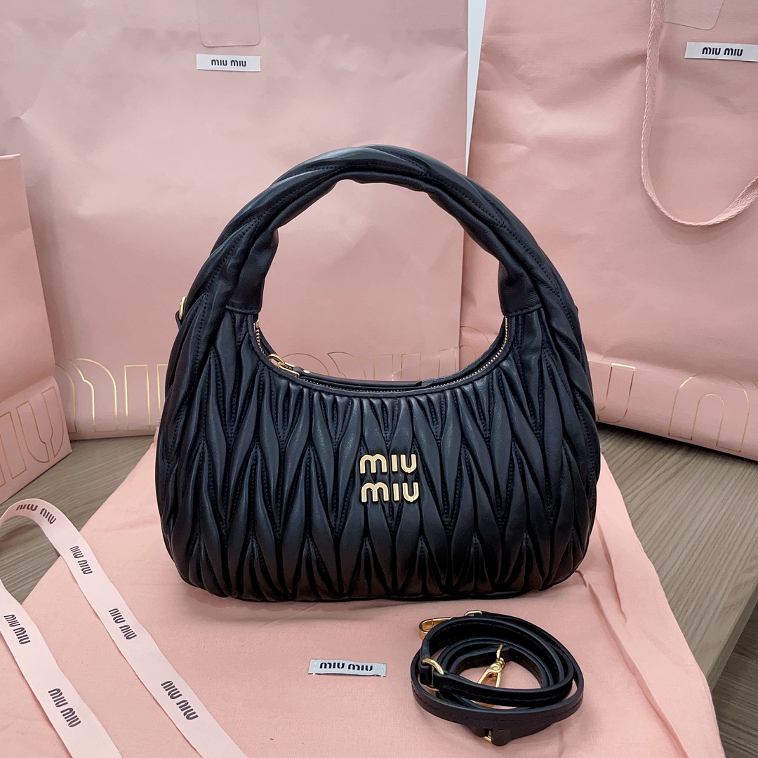 MiuMiu_Bag-25X18X7CM